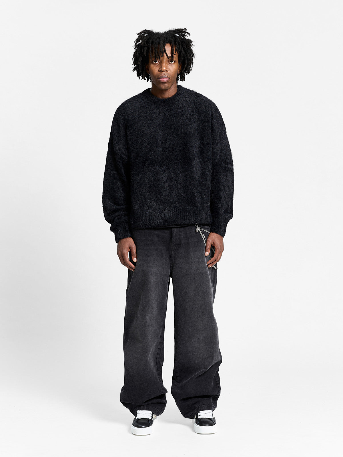 ESSENTIAL FURRY KNIT SWEATER - BLACK