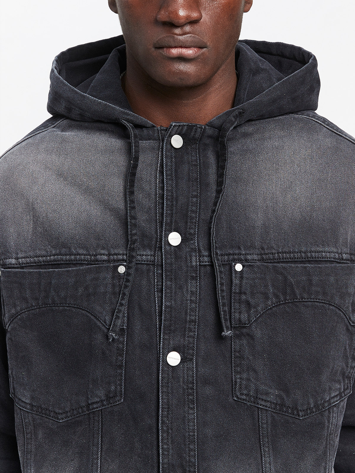 ESSENTIAL DENIM JACKET - WASHED BLACK