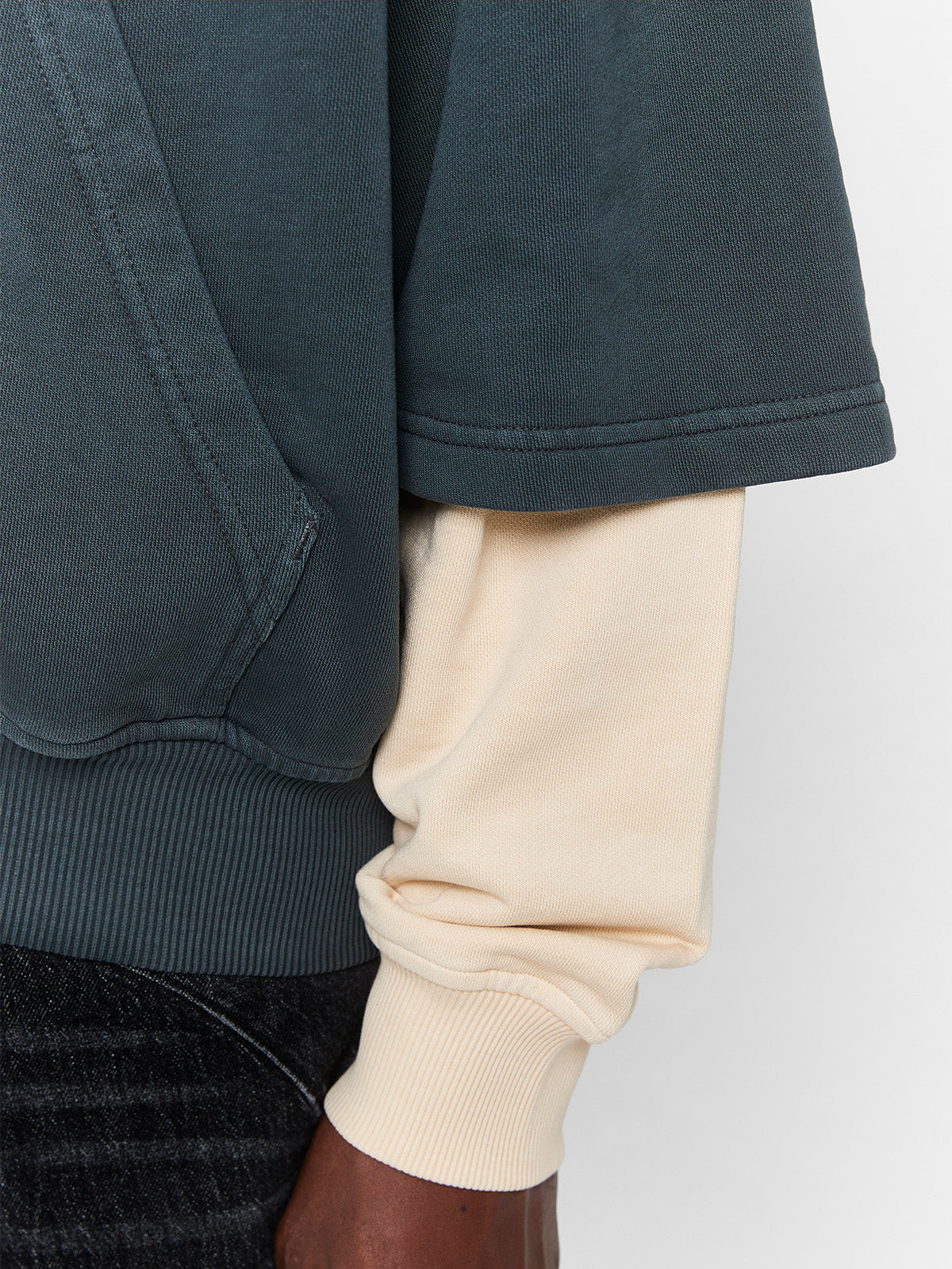 LAYERED ZIP-HOODIE - WASHED GREY/CREAM