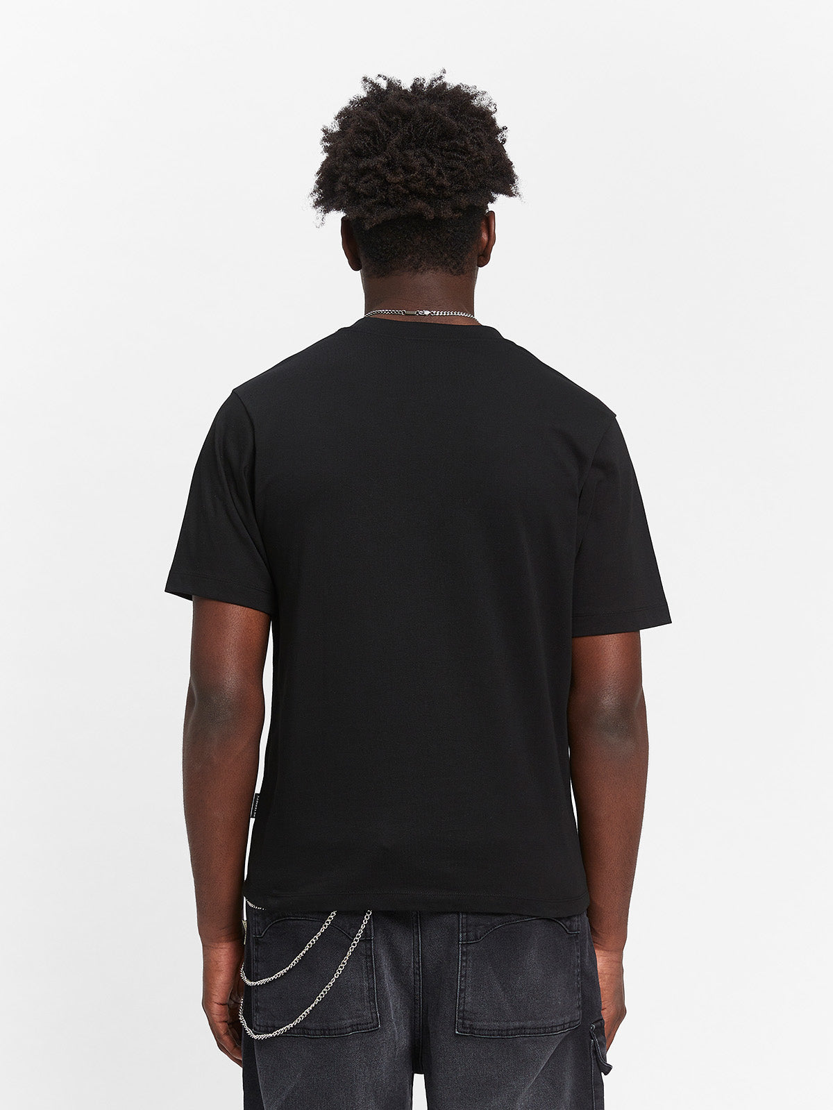 SIGNE FITTED T-SHIRT - BLACK