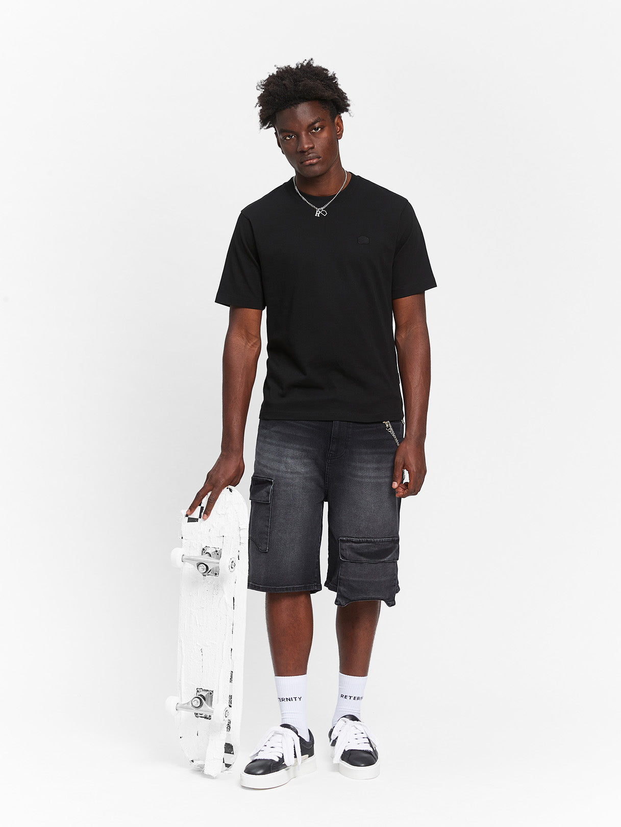 SIGNE FITTED T-SHIRT - BLACK