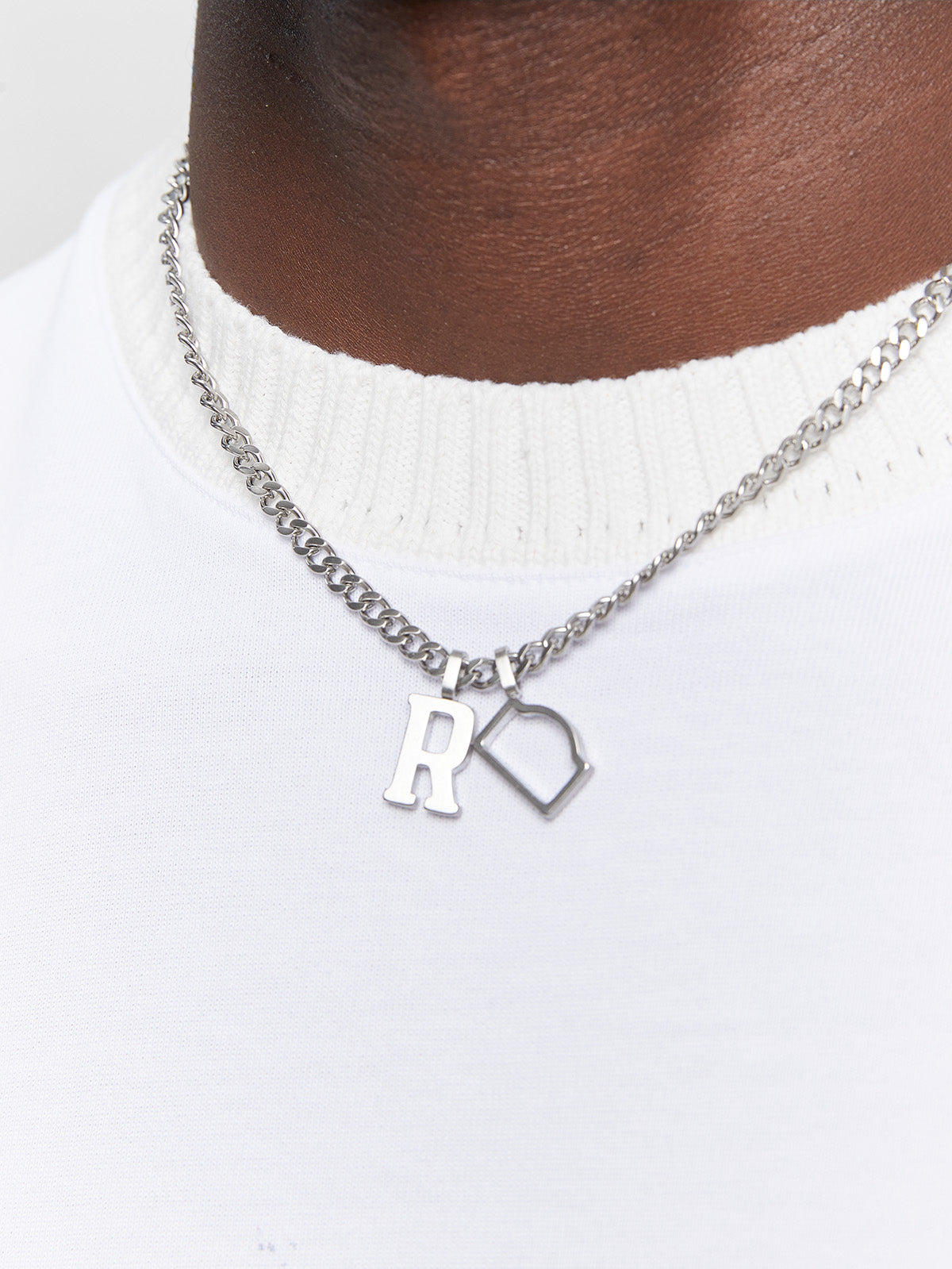 ARTIST BY NIGHT T-SHIRT - WHITE