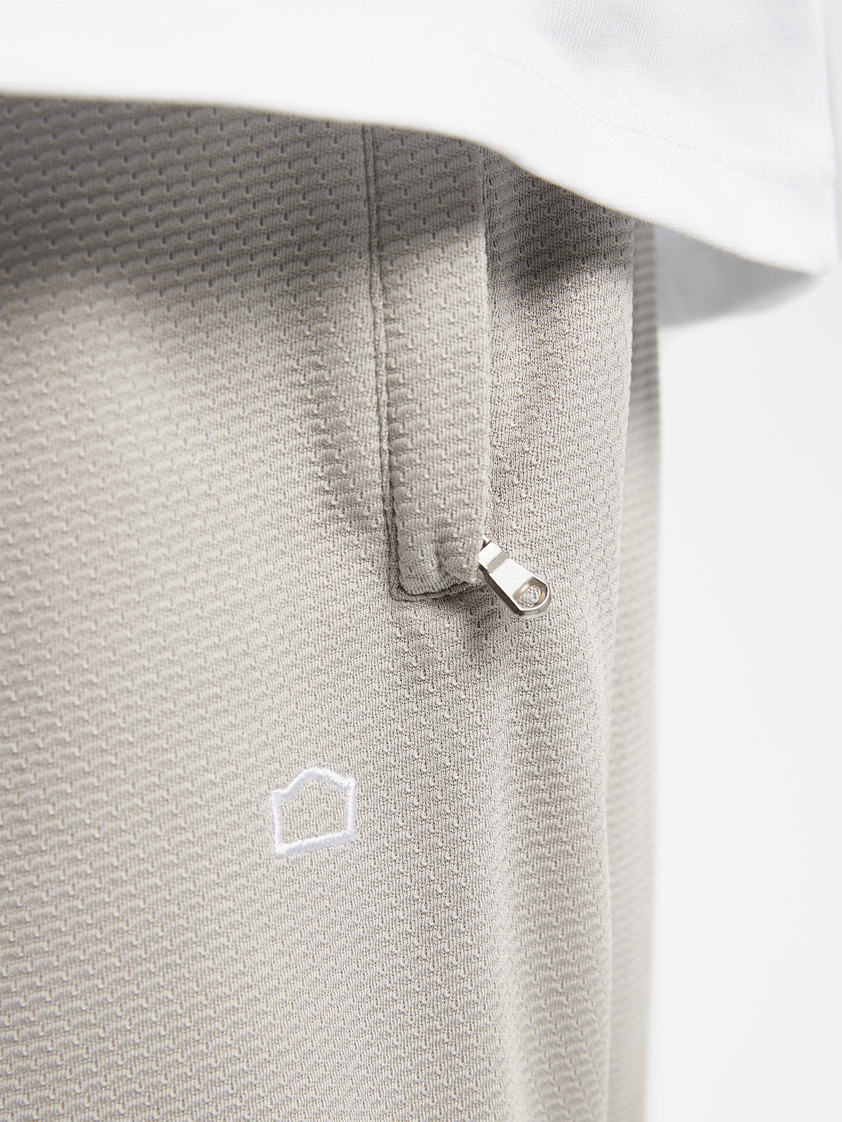 SIGNE MESH SHORTS - FADED GREY