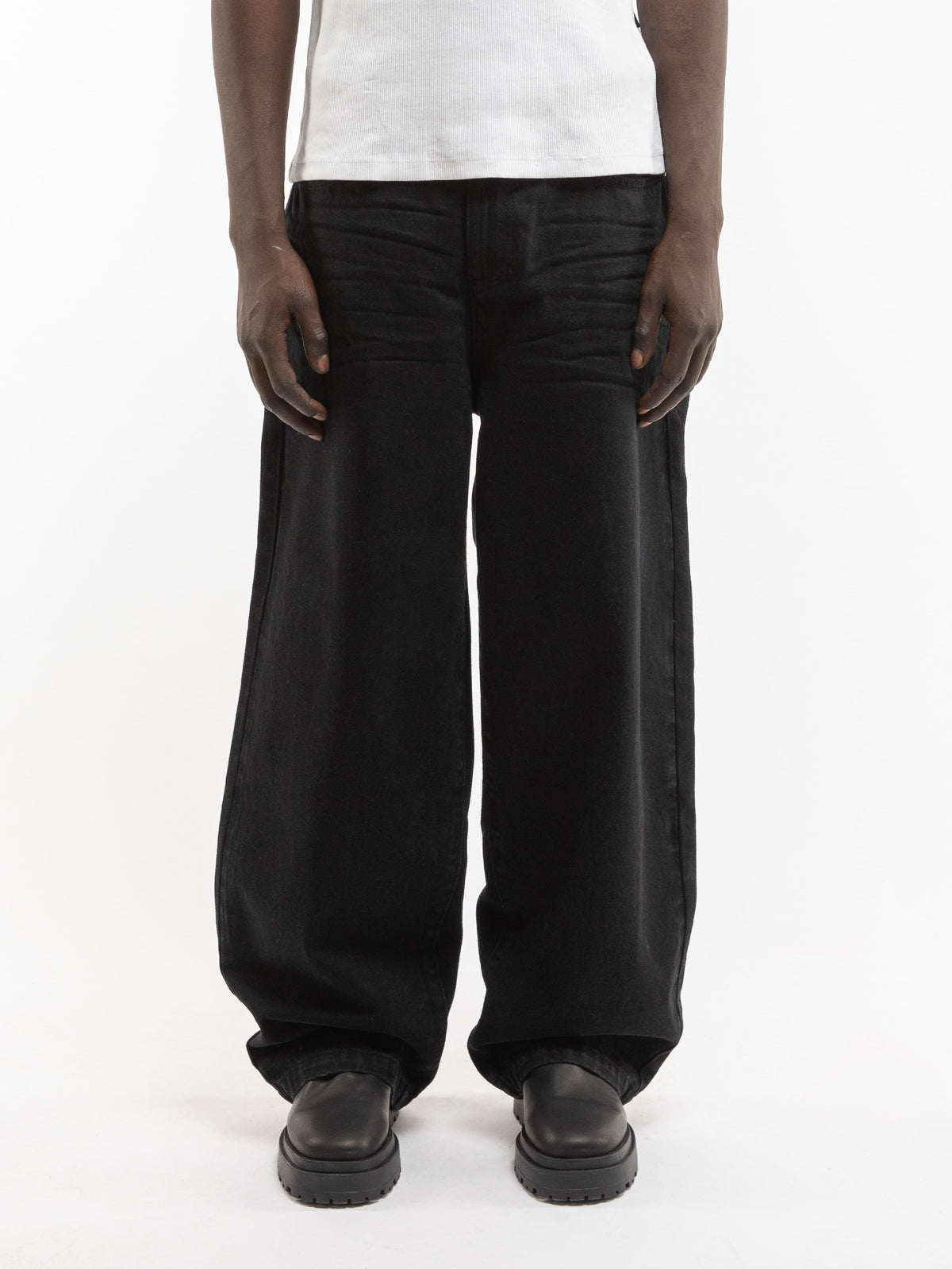 ESSENTIAL BAGGY DENIM - DEEP BLACK