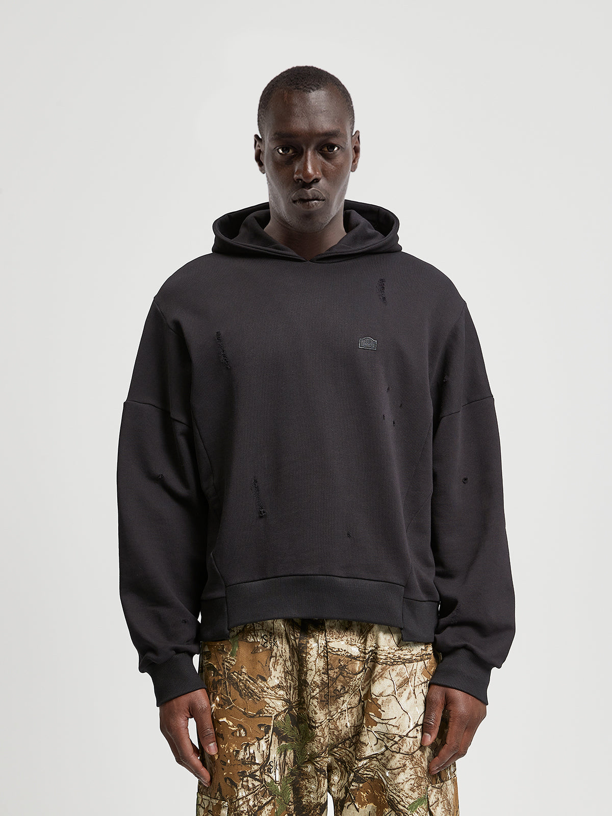 DISTORTED HOODIE - BLACK