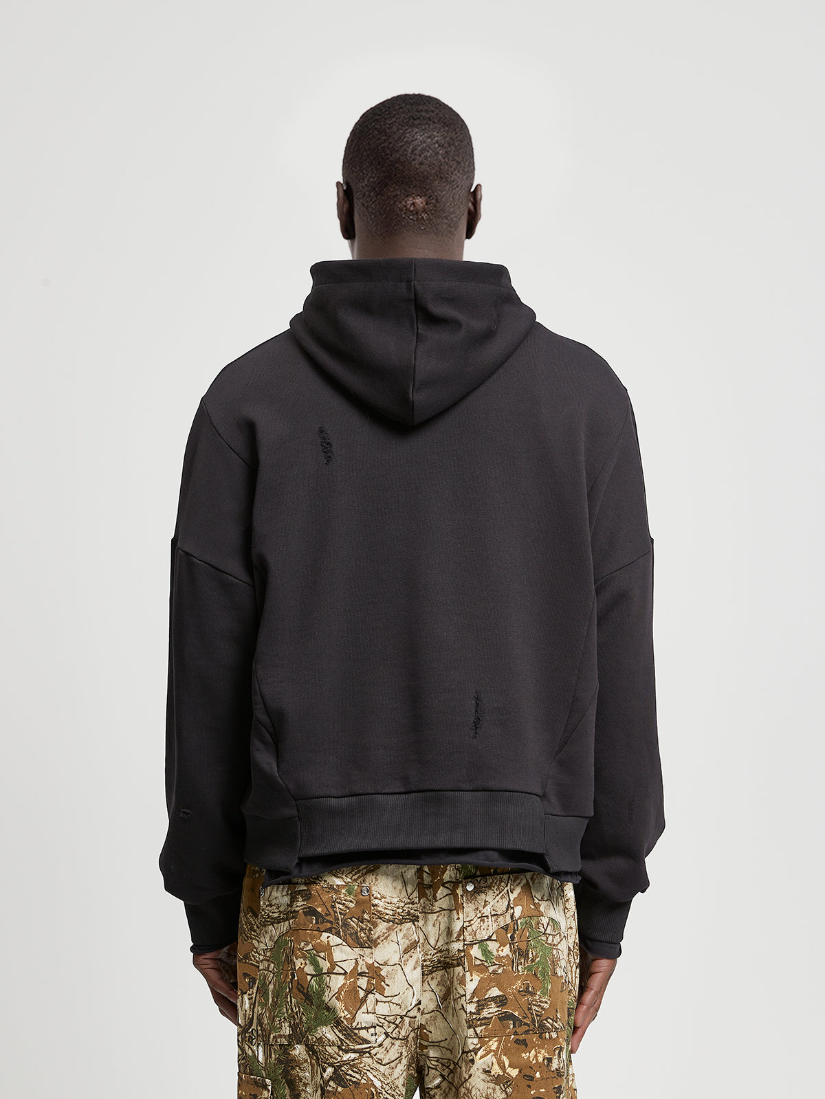 DISTORTED HOODIE - BLACK