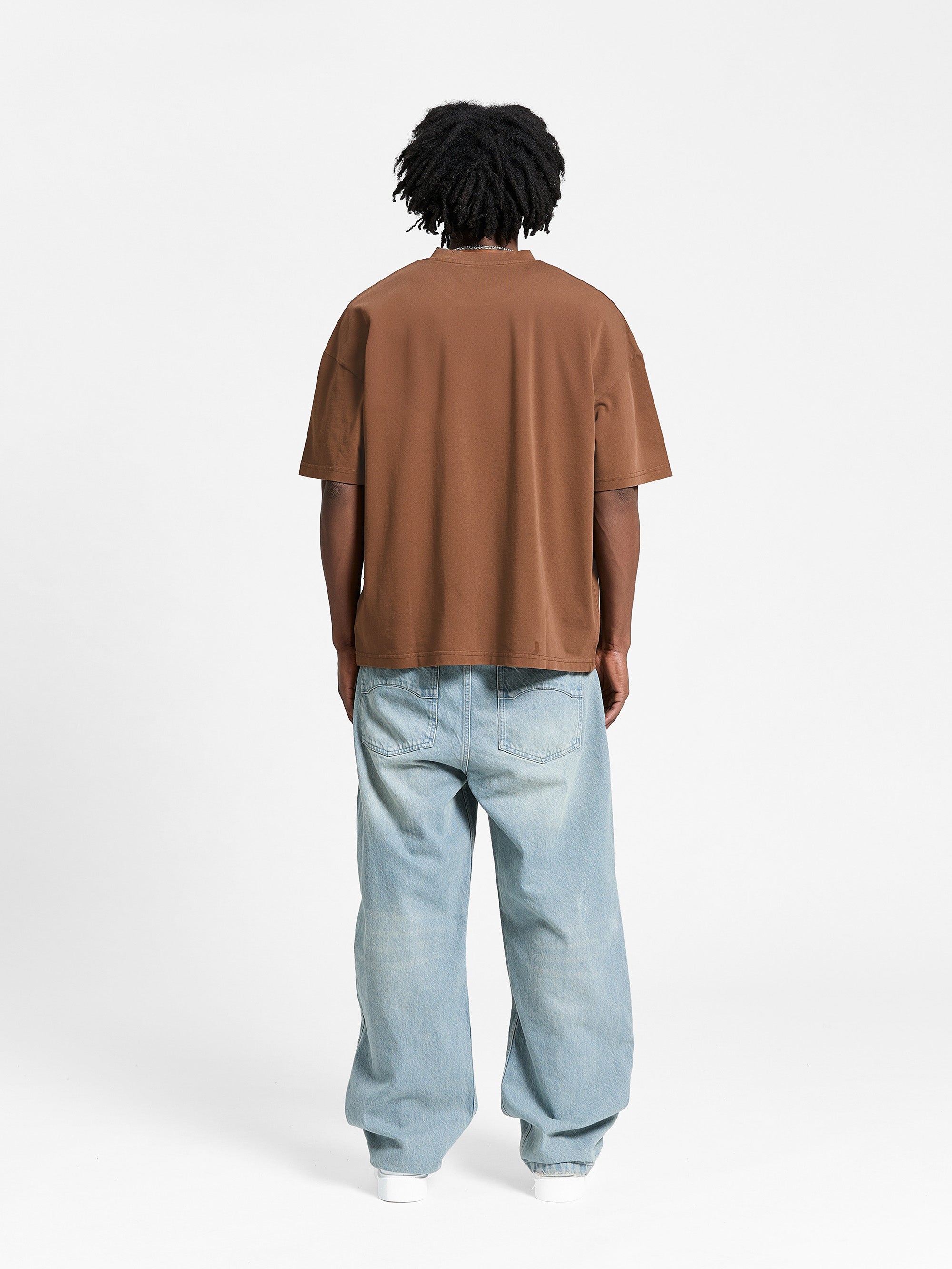 ESSENTIAL T-SHIRT - BROWN