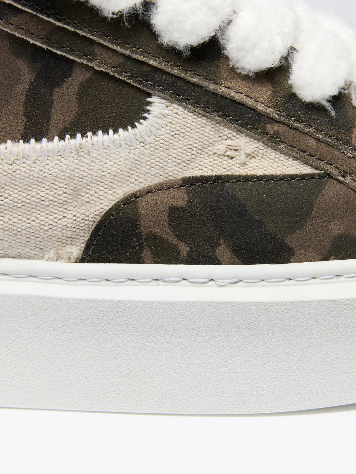 LE PROMENEUR - CAMOUFLAGE