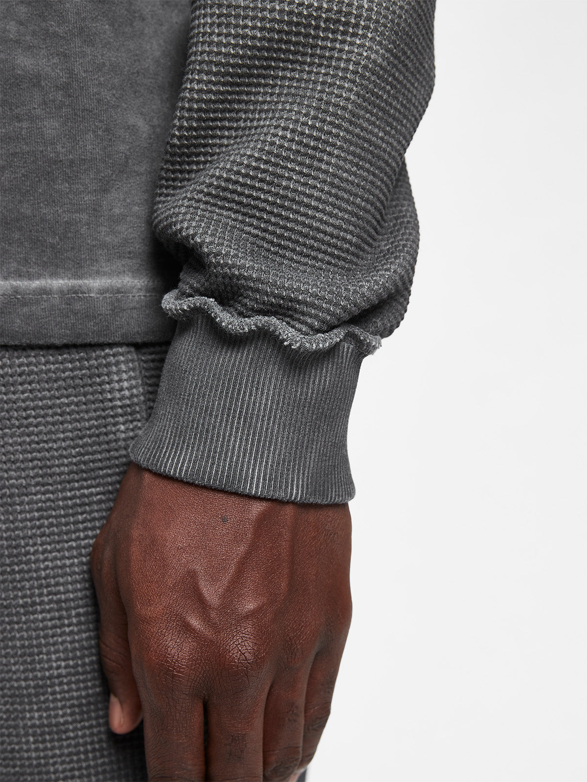 OIL WASHED WAFFLE LONGSLEEVE - VINTAGE GREY