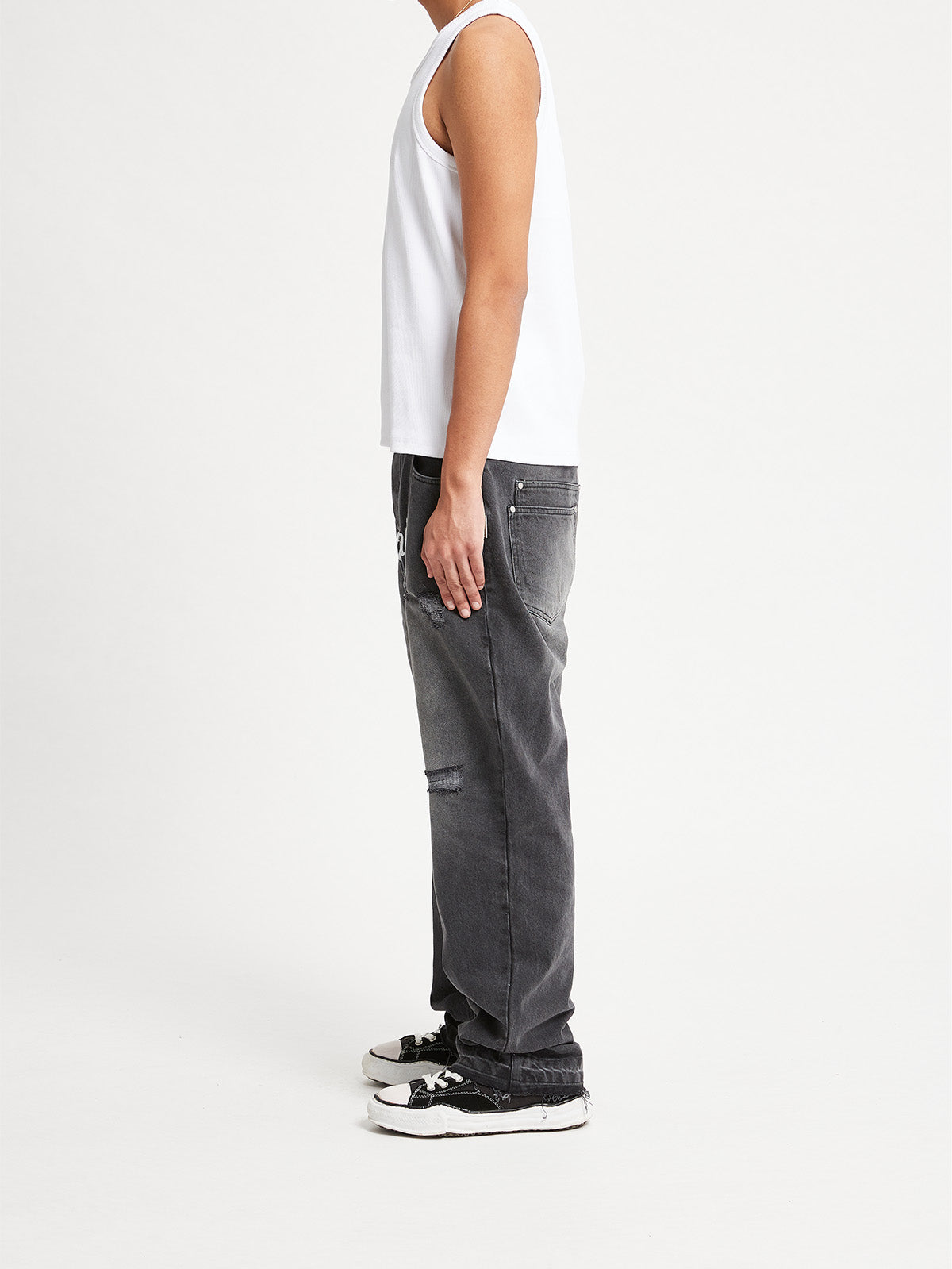 DENIM WITH APPLICATION - WASHED GREY