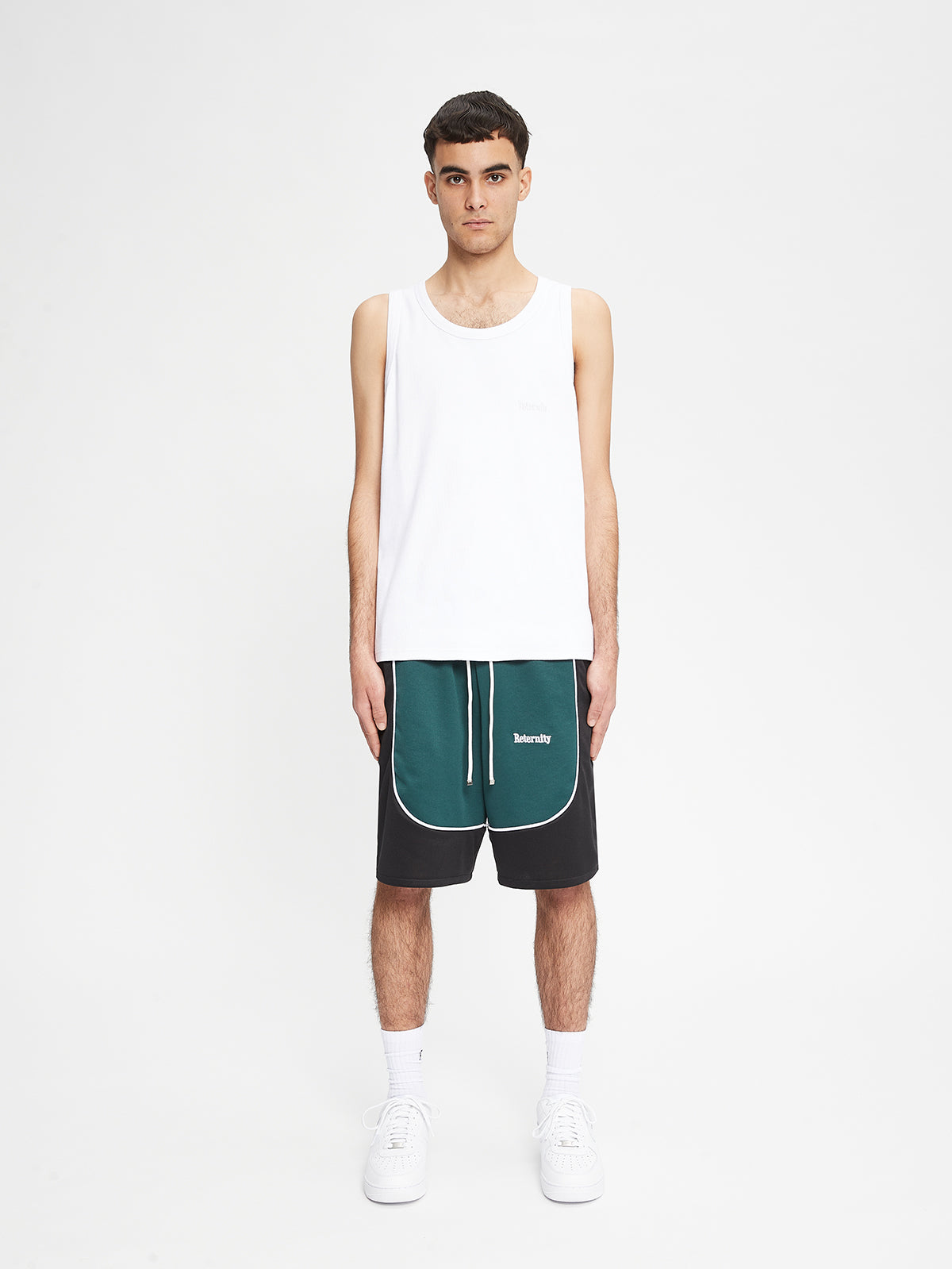 COURT SHORTS - BLACK/SMARAGD GREEN