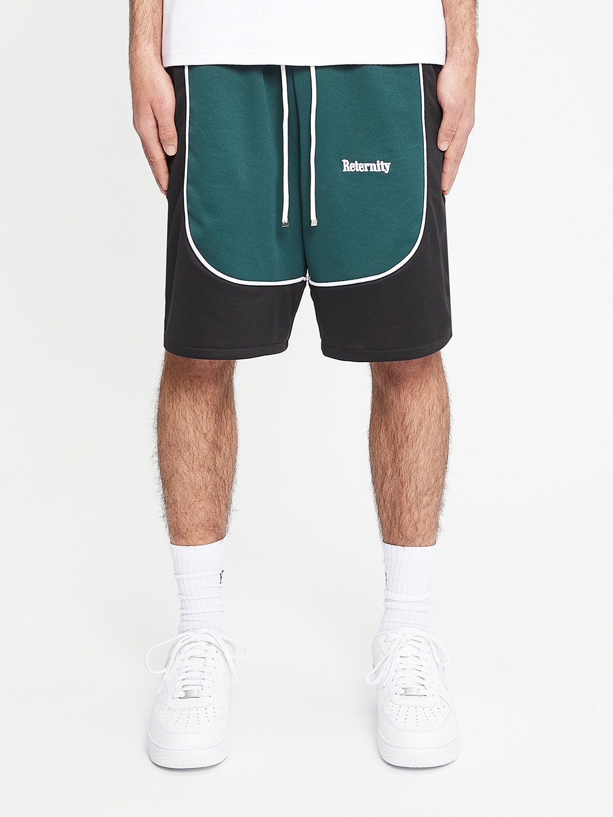 COURT SHORTS - BLACK/SMARAGD GREEN