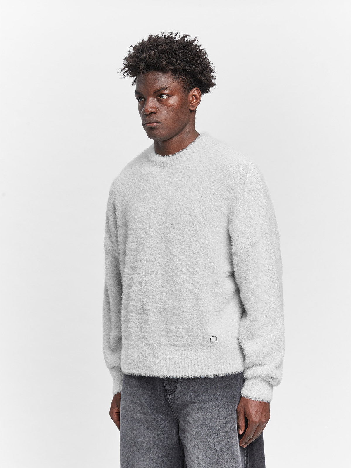 ESSENTIAL FURRY KNIT SWEATER - LIGHT GREY