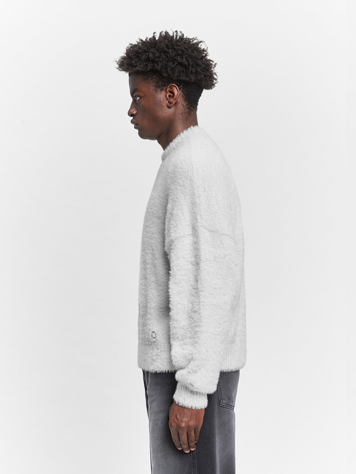 ESSENTIAL FURRY KNIT SWEATER - LIGHT GREY