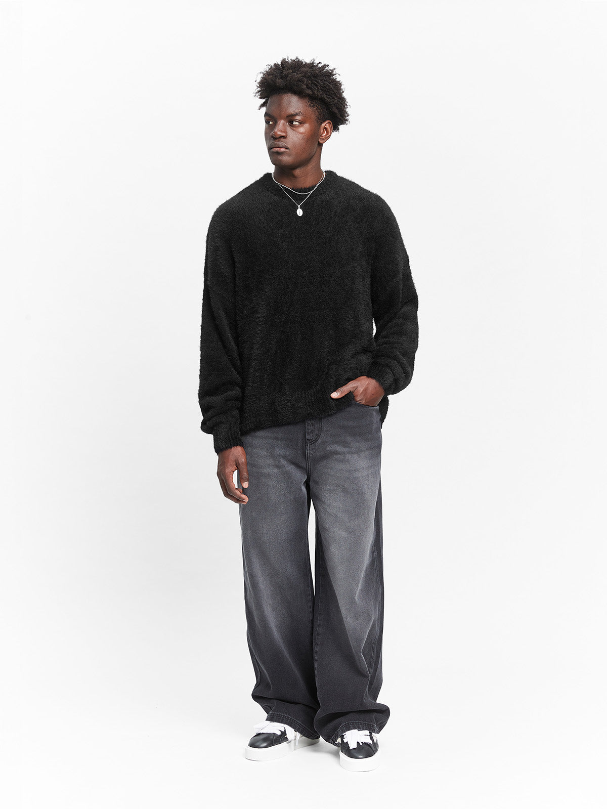 ESSENTIAL FURRY KNIT SWEATER - BLACK