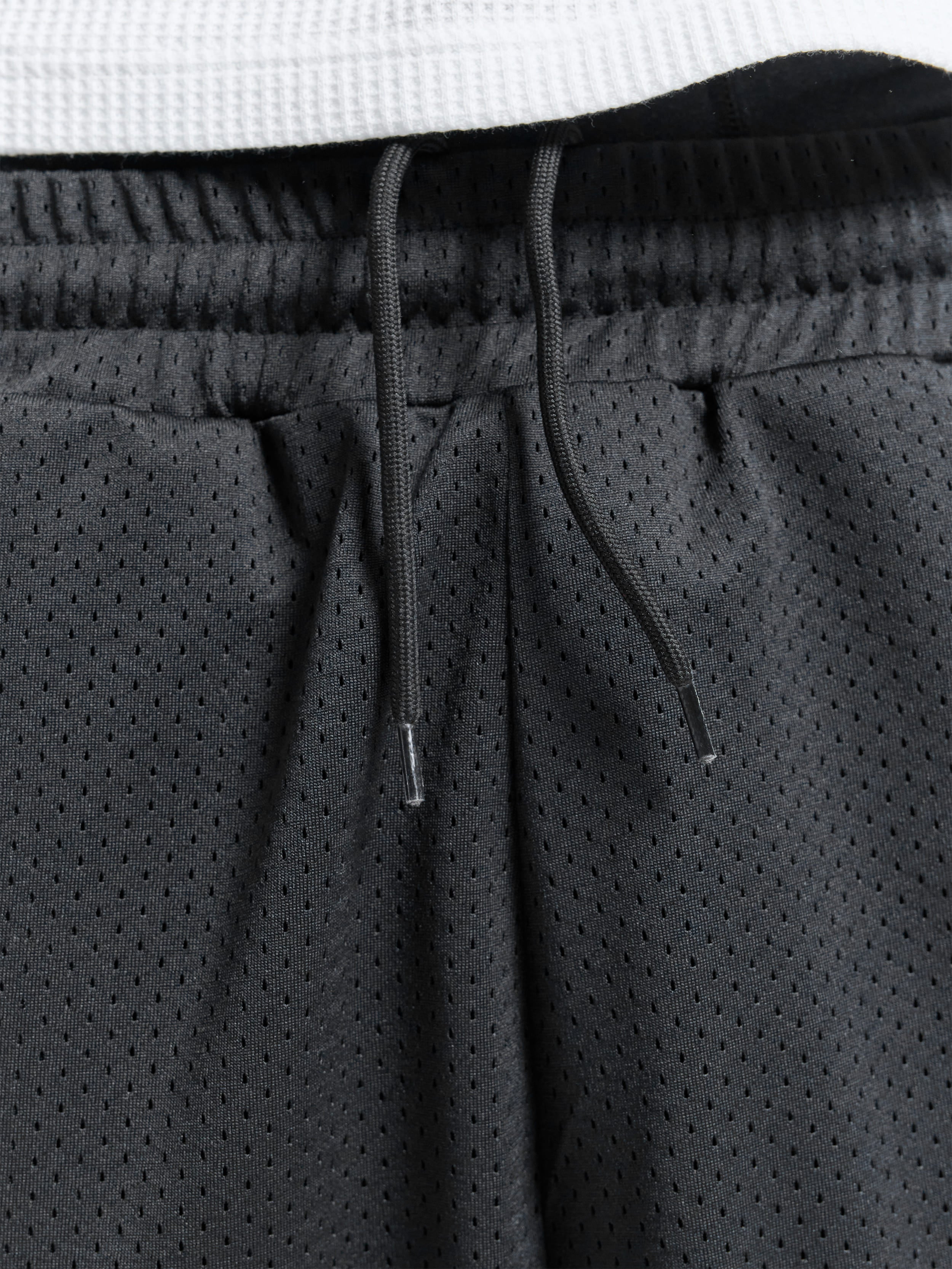 BAND OF PROCESS MESH SHORTS - BLACK