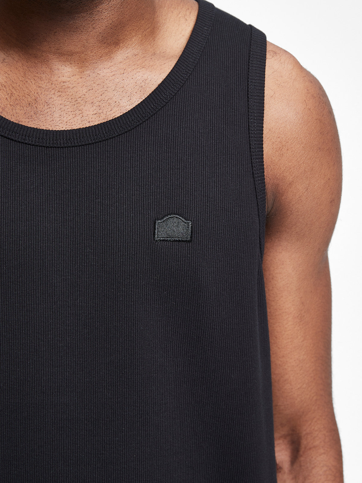 SIGNE TANK TOP - BLACK