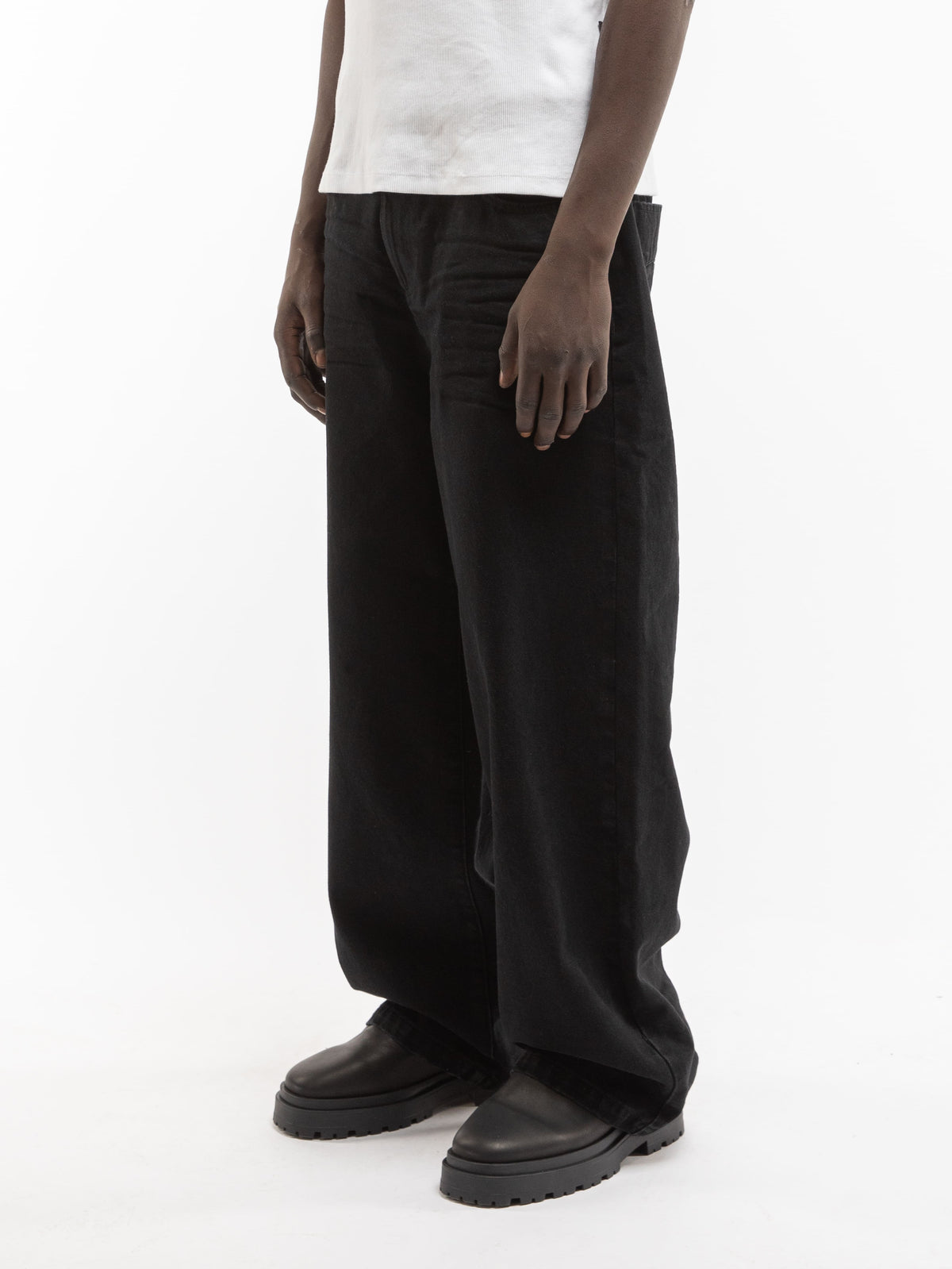 ESSENTIAL BAGGY DENIM - DEEP BLACK