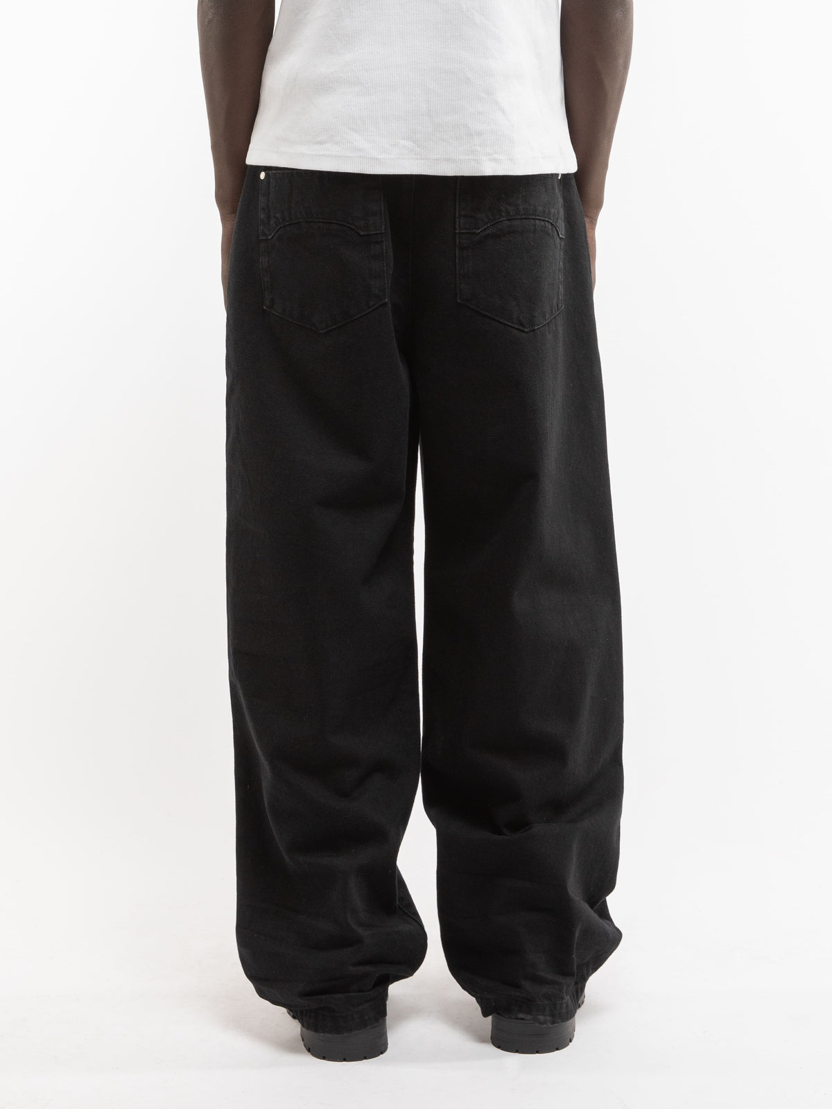 ESSENTIAL BAGGY DENIM - DEEP BLACK