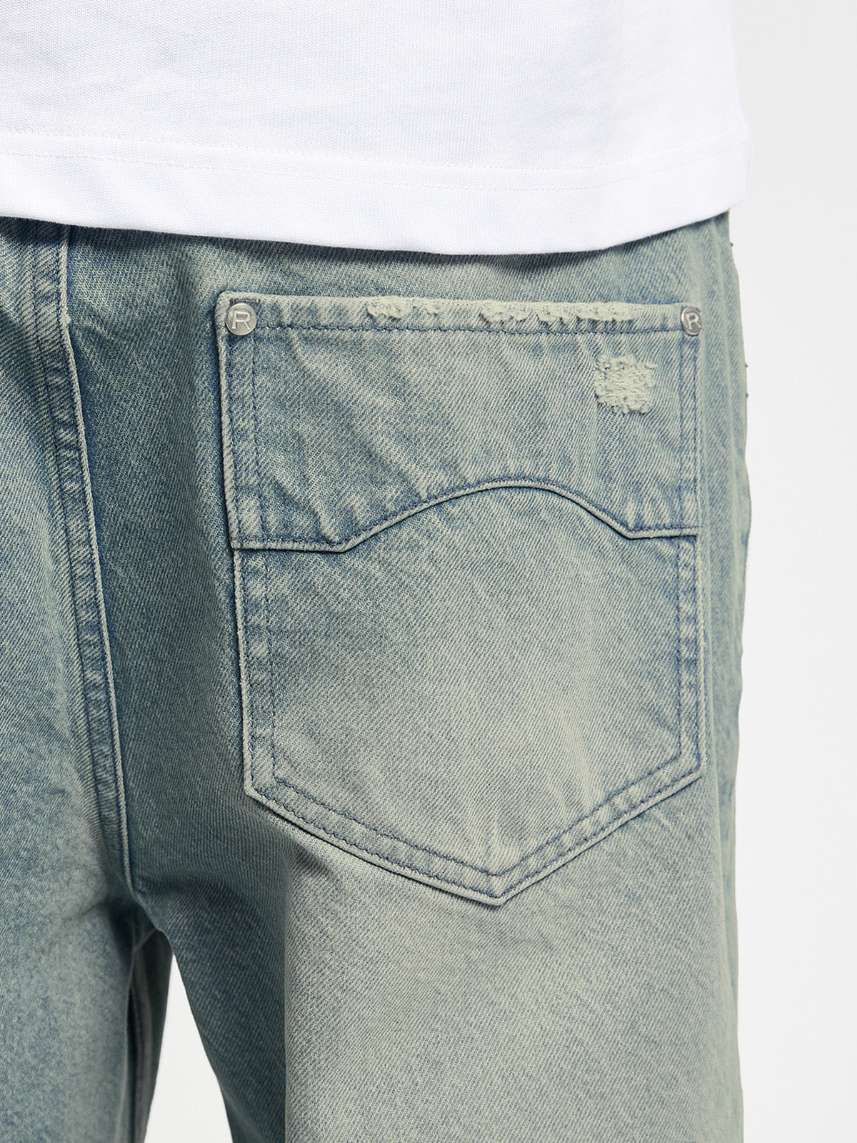 ESSENTIAL BAGGY DENIM - LIGHT BLUE