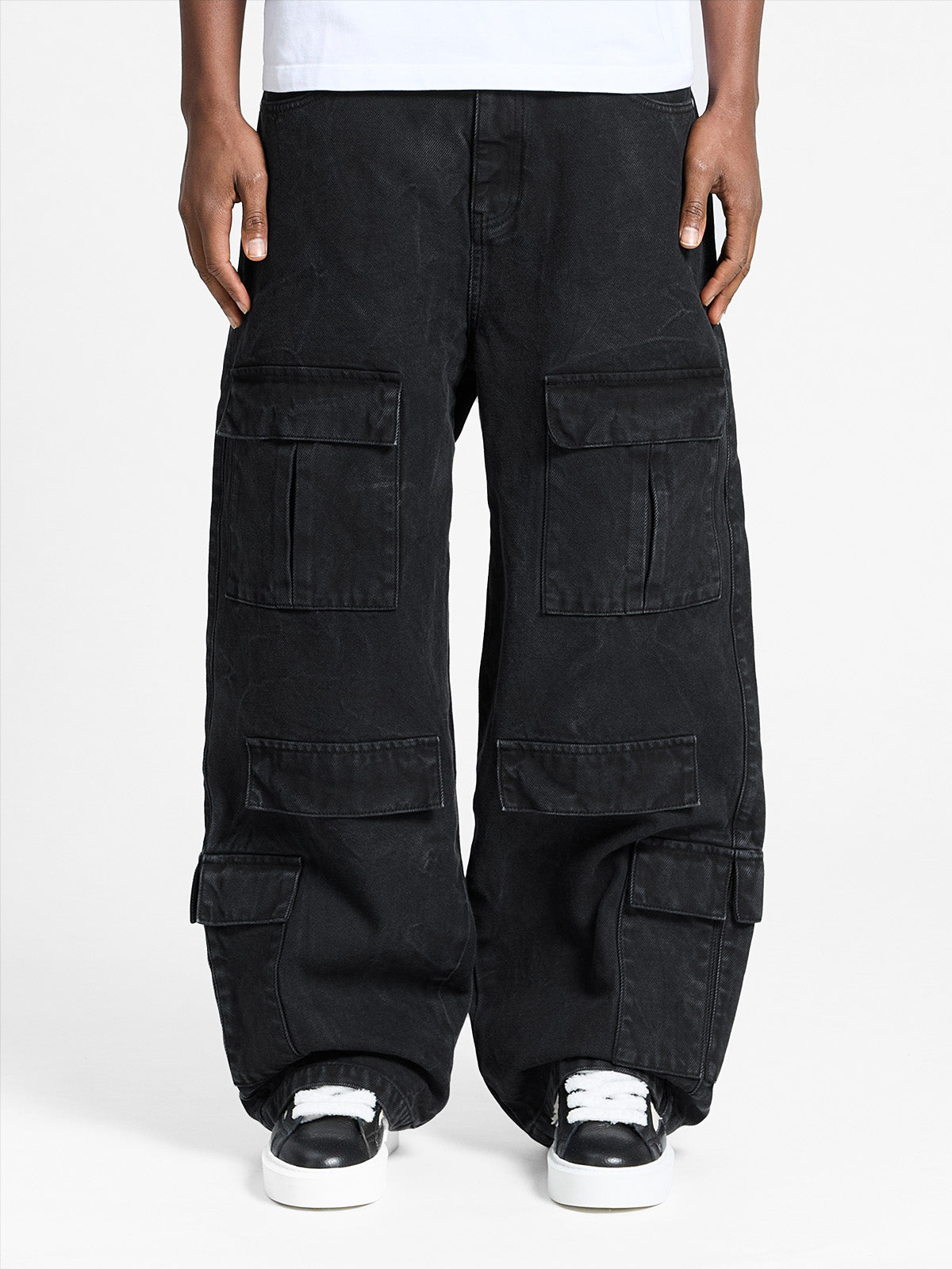 WRINKLED CANVAS CARGO PANTS - BLACK