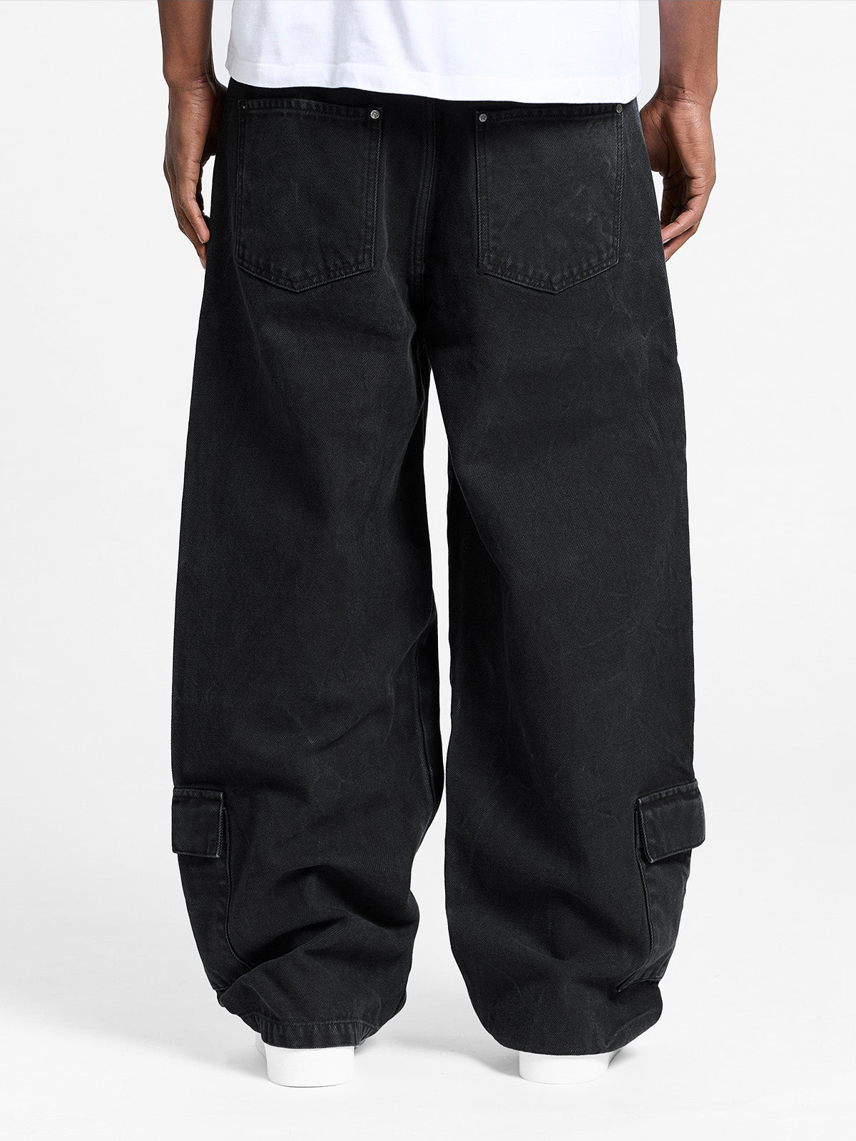 WRINKLED CANVAS CARGO PANTS - BLACK