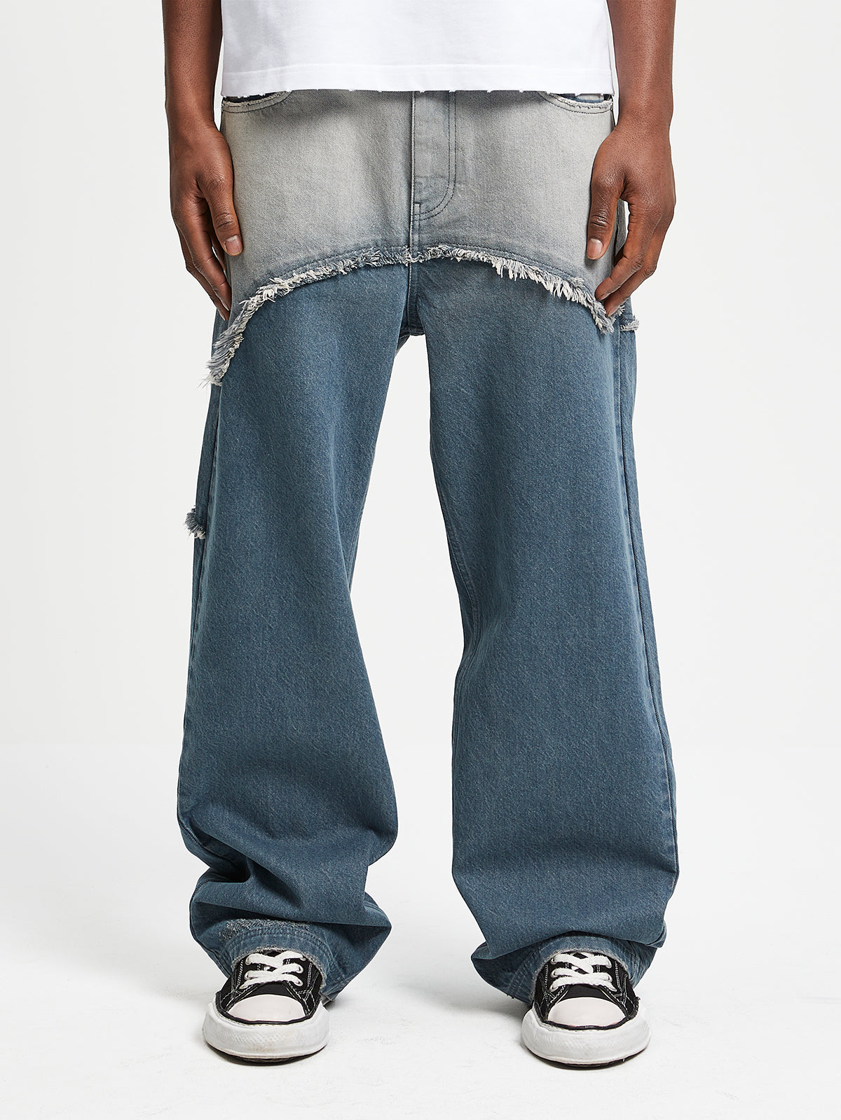 SPRAYED SPLIT DENIM  - WASHED BLUE