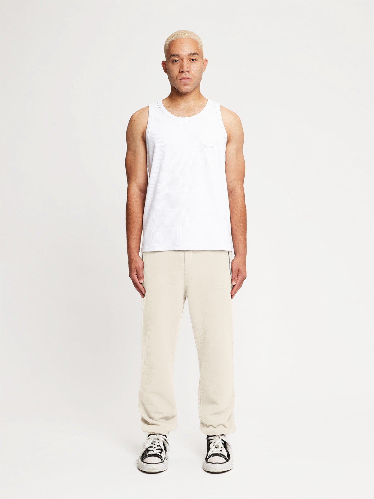 ESSENTIAL SWEATPANTS - CREAM