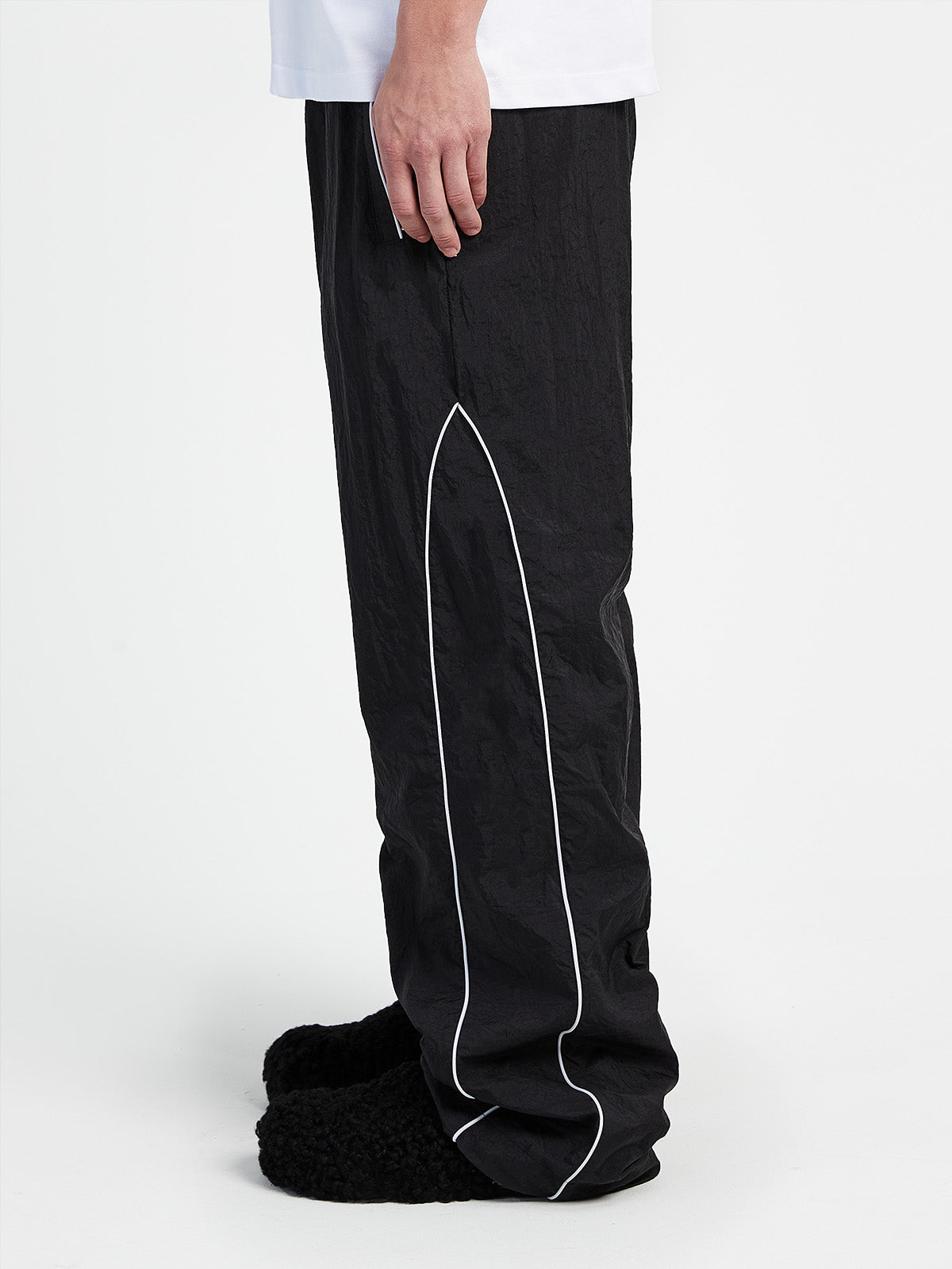 TRACK PANTS - BLACK