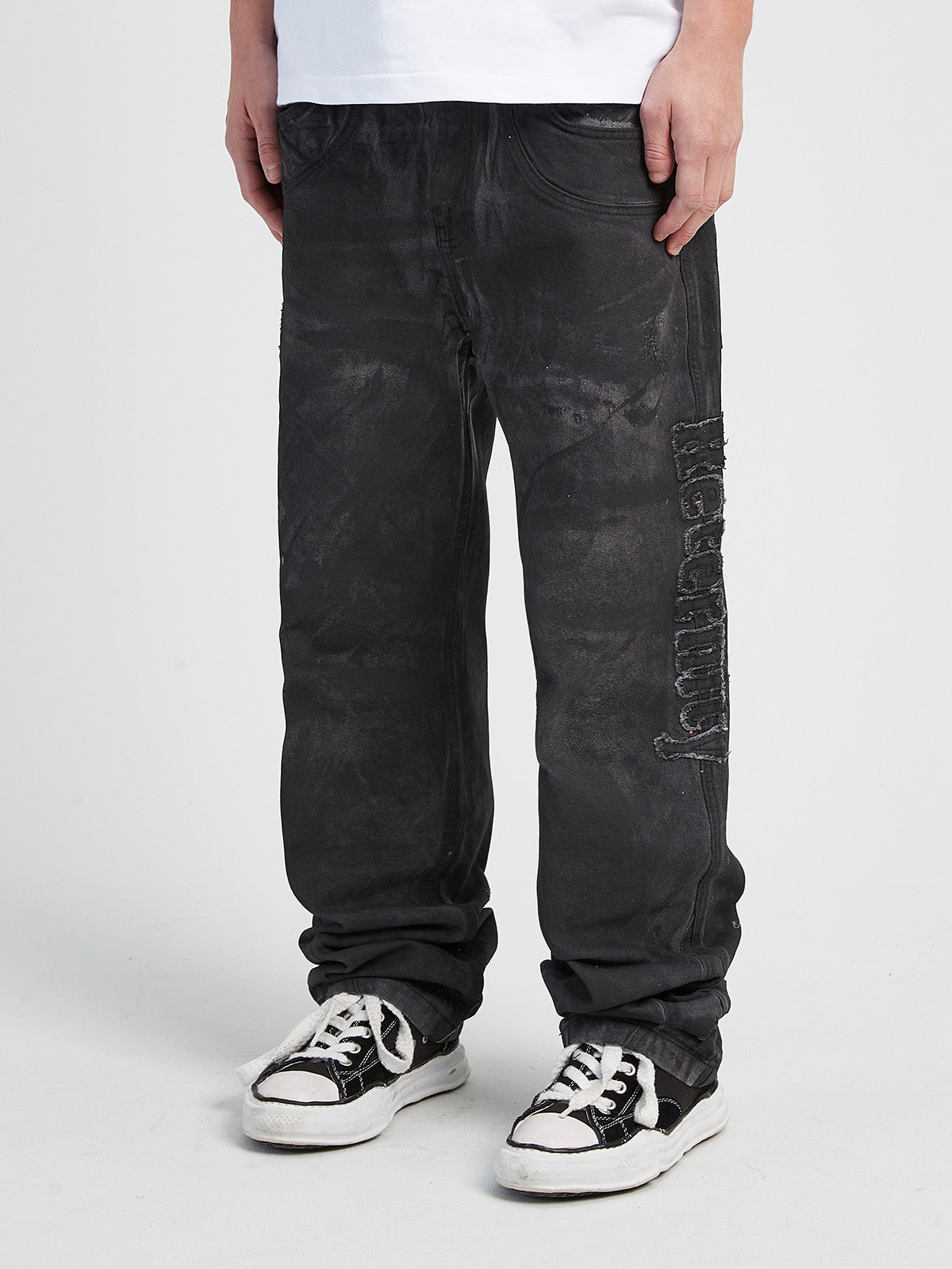 VINTAGE DENIM - PAINTED BLACK