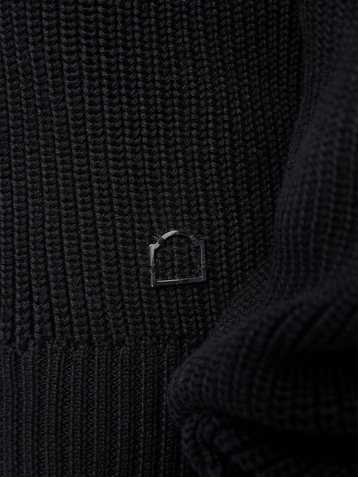 CREATIVE DEPT KNIT SWEATER - BLACK