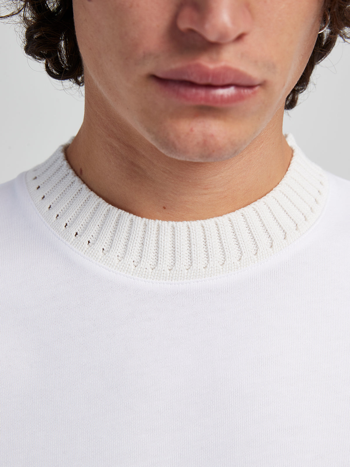 T-SHIRT KNITTED COLLAR - WHITE