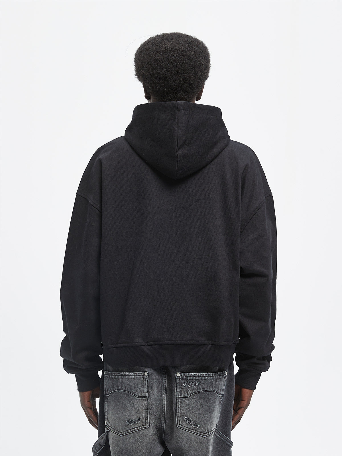 ESSENTIAL ZIP HOODIE - BLACK