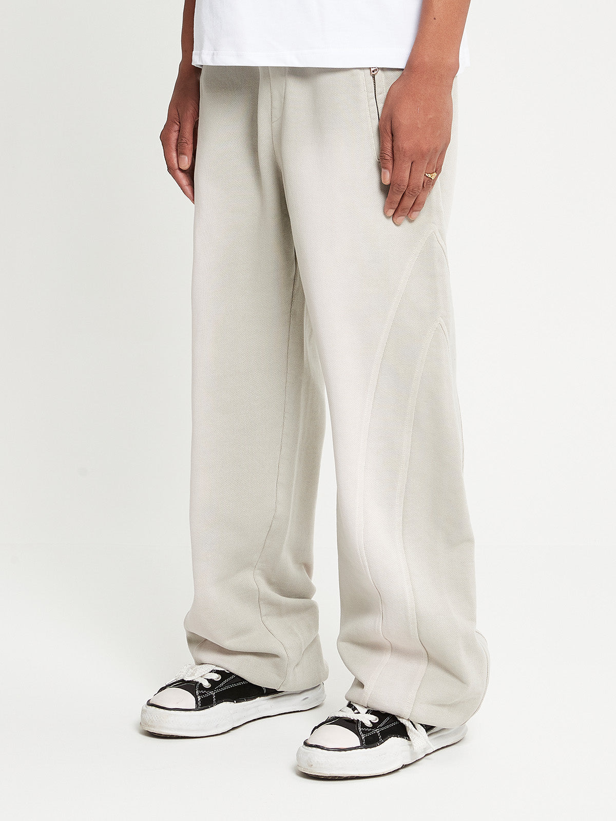 JOGGER PANTS - FADED CREAM